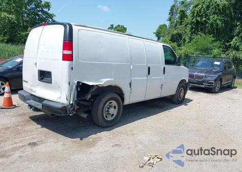 2021 Chevrolet Express Cargo Rwd 2500 Regular Wheelbase Wt from USA, damaged, VIN 1GCWGAFP7M1240646